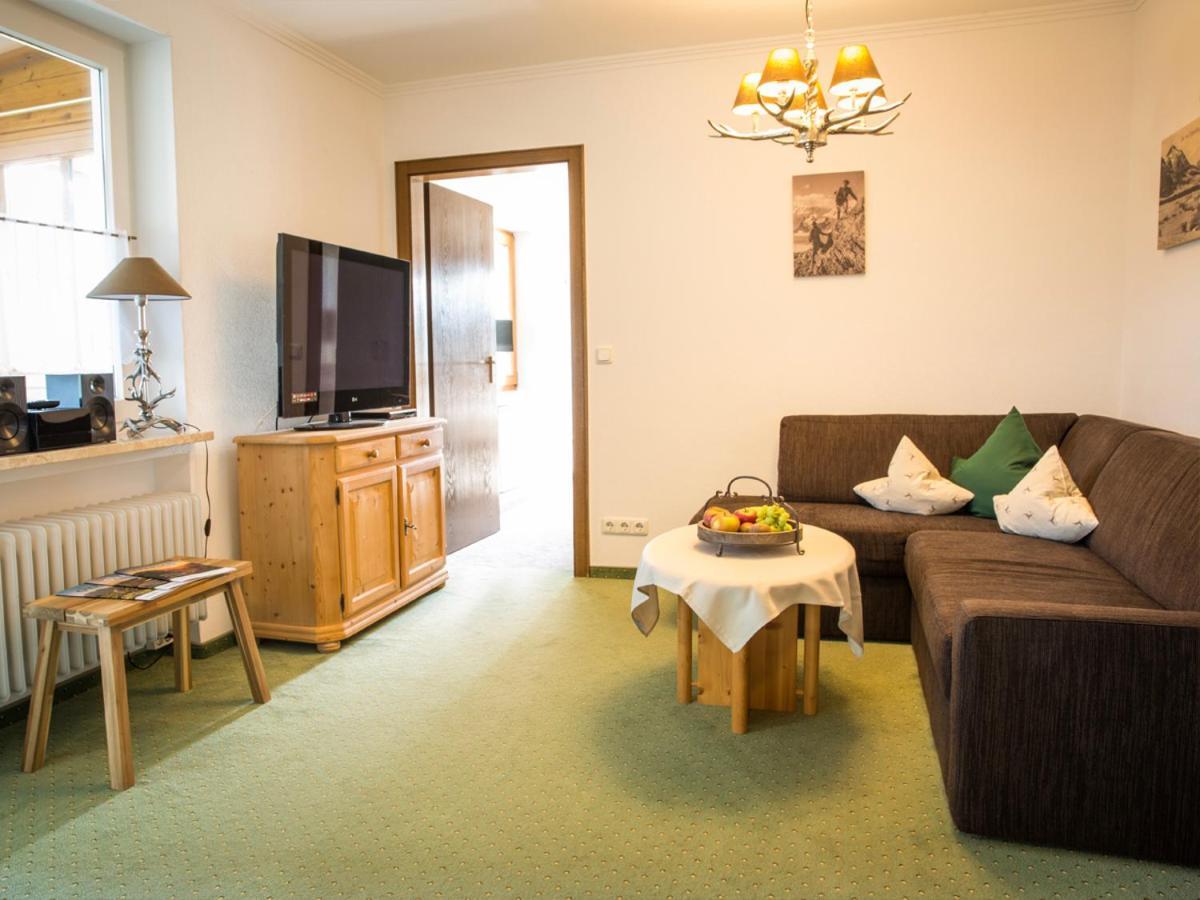 Haus Jaeger Ferienwohnungen Mit Indoor-Pool Inkl. Chiemgaukarte โรพอลดิง ภายนอก รูปภาพ