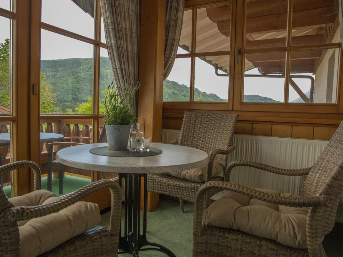 Haus Jaeger Ferienwohnungen Mit Indoor-Pool Inkl. Chiemgaukarte โรพอลดิง ภายนอก รูปภาพ
